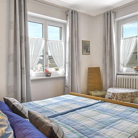 Pension "Haus Am Walde" Brodenbach, Mosel ภายนอก รูปภาพ