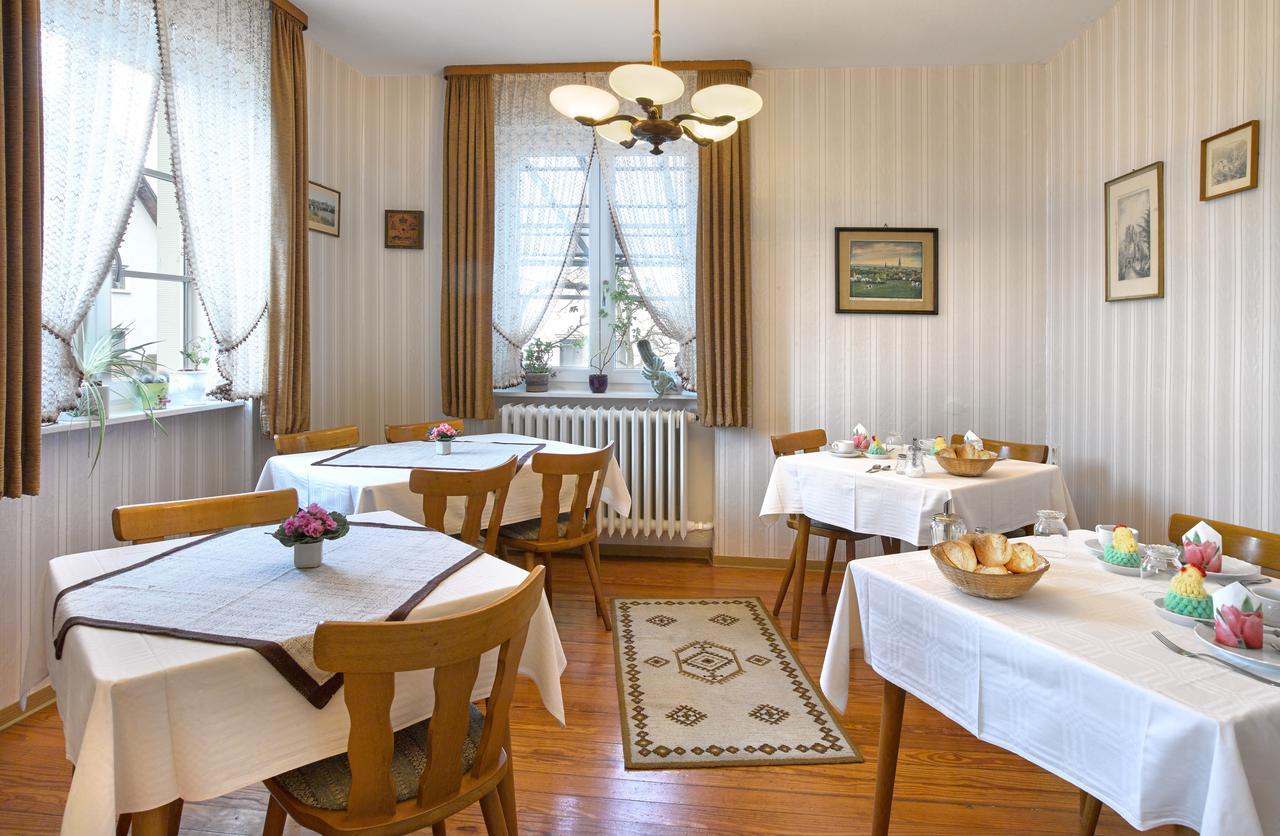 Pension "Haus Am Walde" Brodenbach, Mosel ภายนอก รูปภาพ